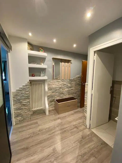 Appartement Proche Centre Ville Avec Parking Gratuit Annecy 0*,  France