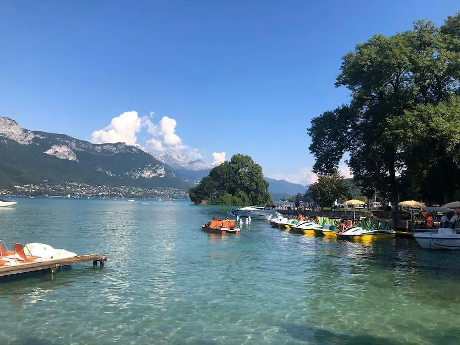 Apartment Appartement Proche Centre Ville Avec Parking Gratuit Annecy France