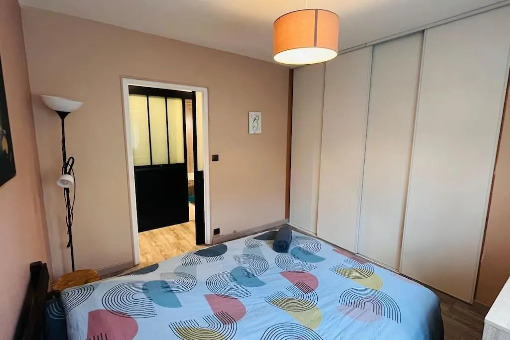 Appartement Proche Centre Ville Avec Parking Gratuit Annecy France